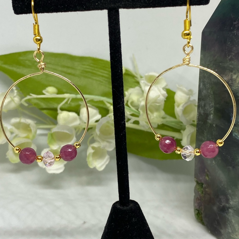 CLEARENCE/❤️Gold tone wire wrapped hoops.